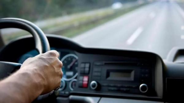 Transportadora ter&aacute; que pagar horas extras a motorista contratado para transportar gr&atilde;os e adubo entre as cidades de Sorriso, Rondon&oacute;polis e Alto Araguaia