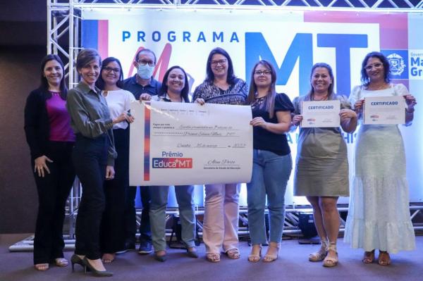 Escolas de Sorriso recebem premia&ccedil;&atilde;o do Educa Mais MT
