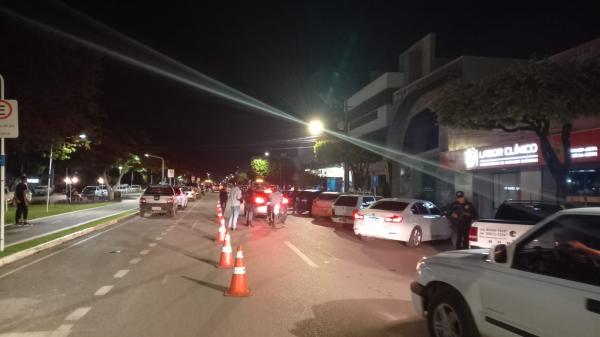 Sorriso: 14 pessoas s&atilde;o presas e 35 ve&iacute;culos apreendidos na Opera&ccedil;&atilde;o Lei Seca na Blumenau