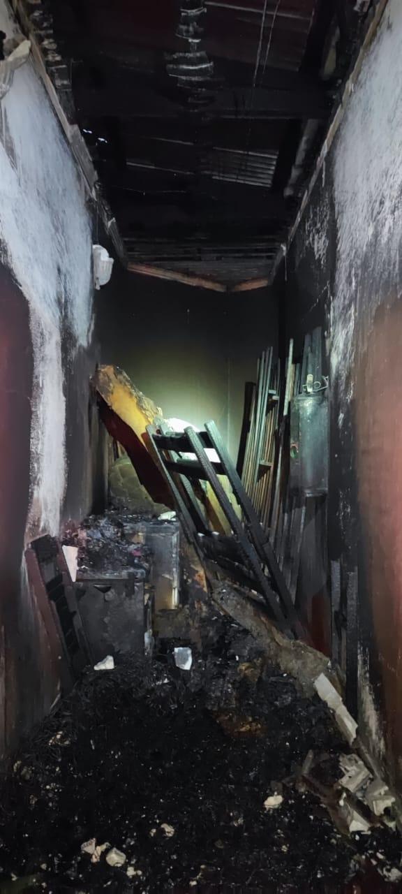 Sorriso: Boate pega fogo e bombeiros combatem inc&ecirc;ndio