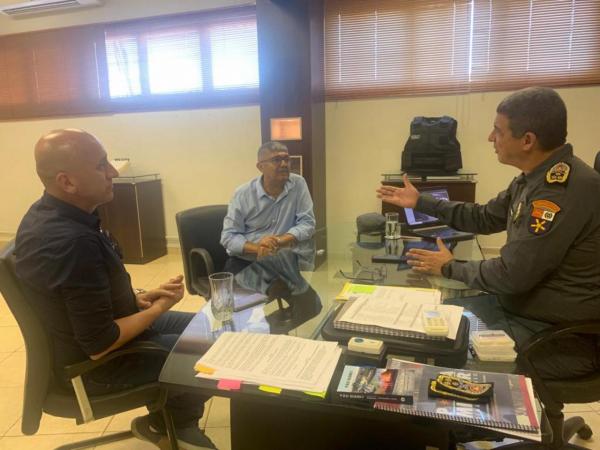 Sem&aacute;foros inteligentes, jornada volunt&aacute;ria e novo CRS pautaram agenda em Cuiab&aacute;