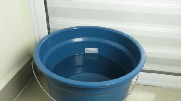 MT: Crian&ccedil;a de 1 ano morre afogada em balde de &aacute;gua