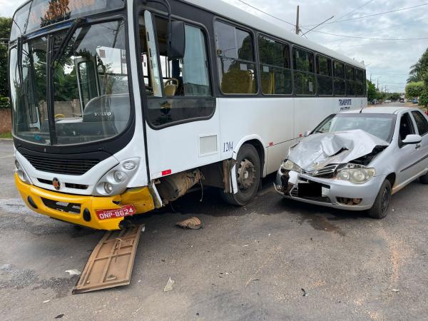 Sorriso: LIVE ABAM - &Ocirc;nibus e carro colidem no Monte L&iacute;bano