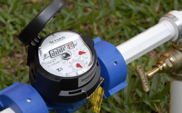 Sorriso: vereadora Jane indica instala&ccedil;&atilde;o de bloqueador de ar em hidr&ocirc;metros