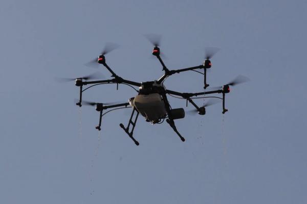 Drone joga fezes e urina em apoiadores de Lula antes de evento