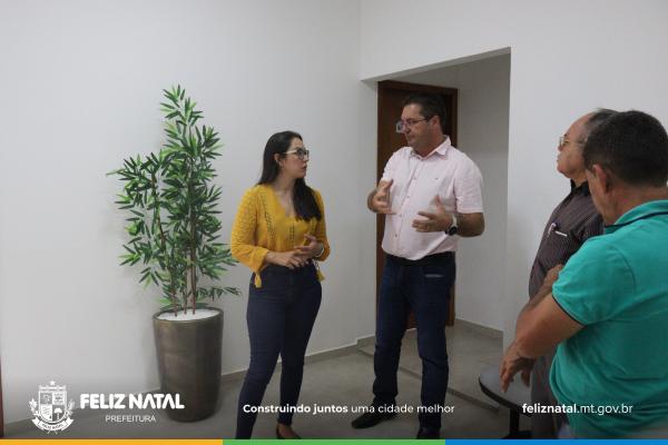 Prefeito recebe visita da deputada Jana&iacute;na Riva e garante mais recursos para Feliz Natal