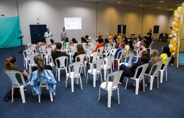 Palestras apresentam benef&iacute;cios do aleitamento materno e cuidados com gesta&ccedil;&atilde;o e rec&eacute;m-nascido