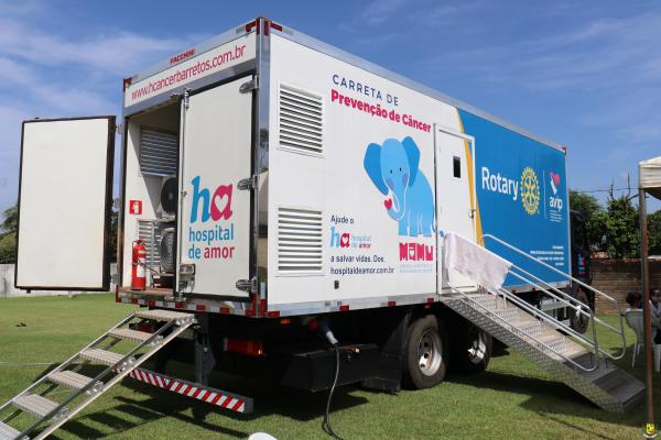 Vera recebe mais uma vez os atendimentos da carreta do Hospital do Amor