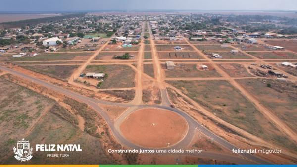 Feliz Natal:  Prefeito assina ordem de servi&ccedil;o para asfaltar trecho entre Avenida Maravilha e MT-225 