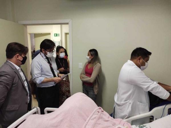 Sorrisense aguarda servi&ccedil;o de home care no Hospital Municipal de Cuiab&aacute;; Promotor visita pacientes