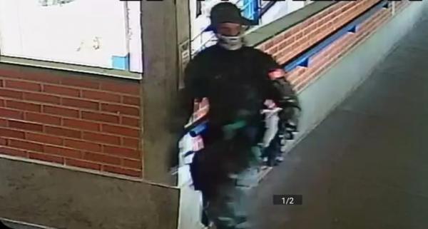 Ataque em escolas deixa tr&ecirc;s mortos e onze feridos