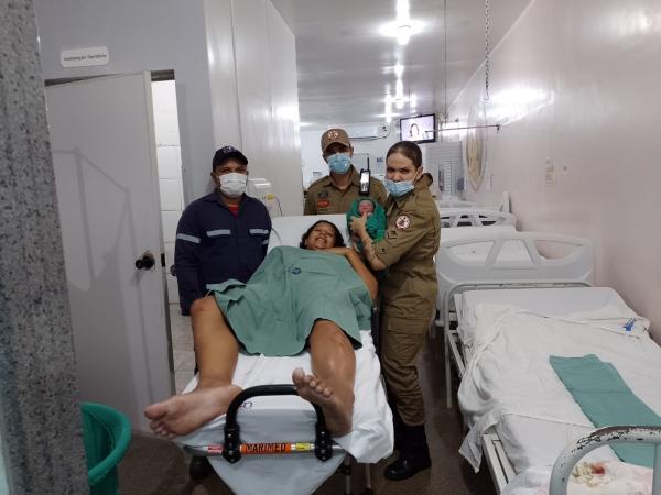 Sorriso: Bombeiros socorrem mulher que teve beb&ecirc; em casa