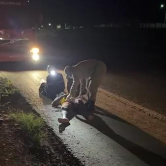 Sorriso: Motociclista leva amigo para buscar caminh&atilde;o e na volta sofre acidente com moto