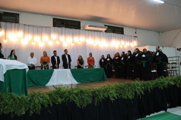 Feliz Natal: Prefeitura realiza formatura dos t&eacute;cnicos em enfermagem 