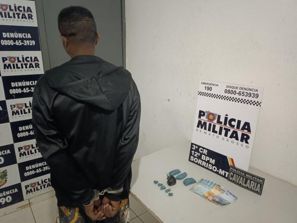 Sorriso: Cavalaria da PM prende homem por tr&aacute;fico de drogas