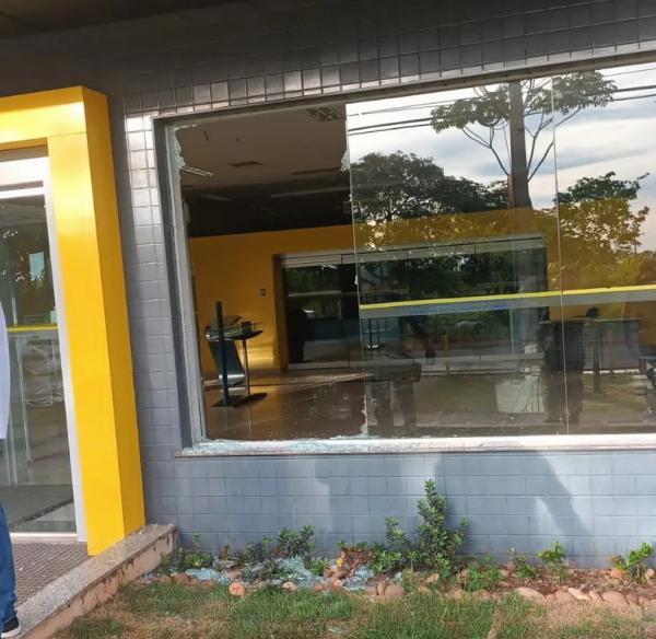 MT: Dois bandidos morrem ap&oacute;s pol&iacute;cia descobrir furto a banco