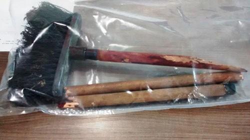 Sorriso: Menina foi agredida com t&aacute;bua de cortar carne e teve 3 cabos de vassoura quebrados em seu corpo, diz familiar