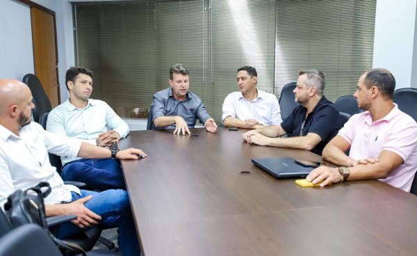 Prefeito apresenta potencial sorrisense a empres&aacute;rios da gastronomia