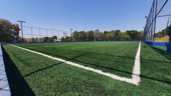 Vereador Celso Kozak pede constru&ccedil;&atilde;o de campo de futebol com grama sint&eacute;tica no S&atilde;o Domingos