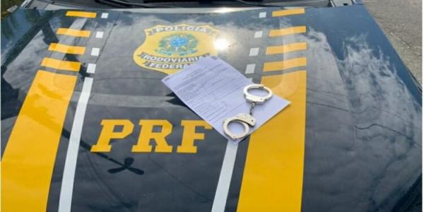 Sorriso: PRF prende homem com mandado de pris&atilde;o por homic&iacute;dio em aberto