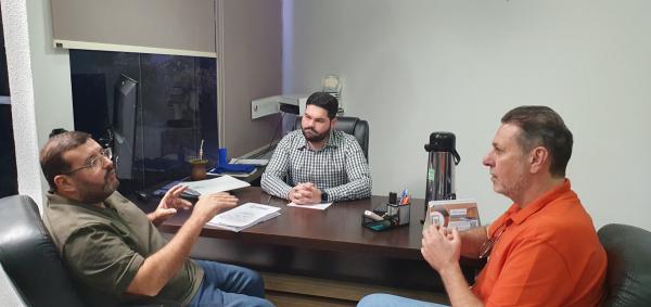 Sorriso: Presidente do Legislativo recebe secret&aacute;rios municipais