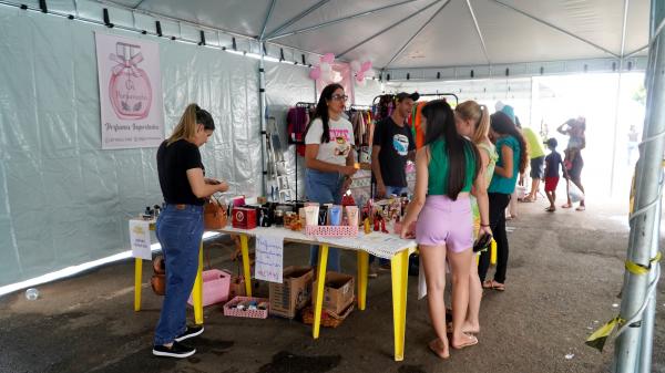 Feir&atilde;o na pra&ccedil;a em Vera movimenta mais de R$ 140 mil em vendas