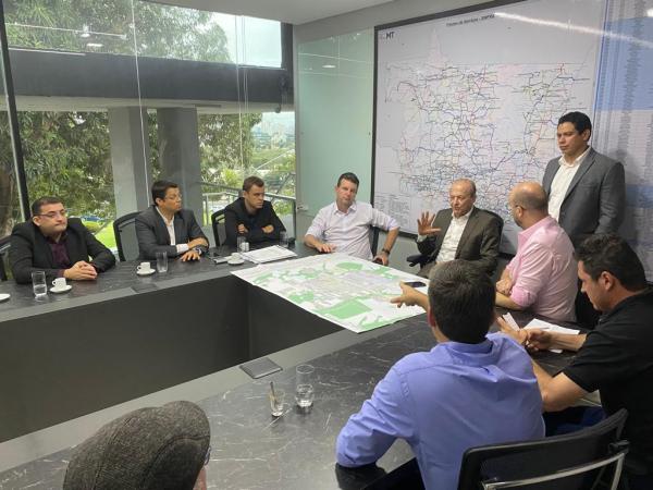 Municipaliza&ccedil;&atilde;o das MTs e retomada das obras das escolas estaduais voltam a ser pauta de reuni&otilde;es em Cuiab&aacute;