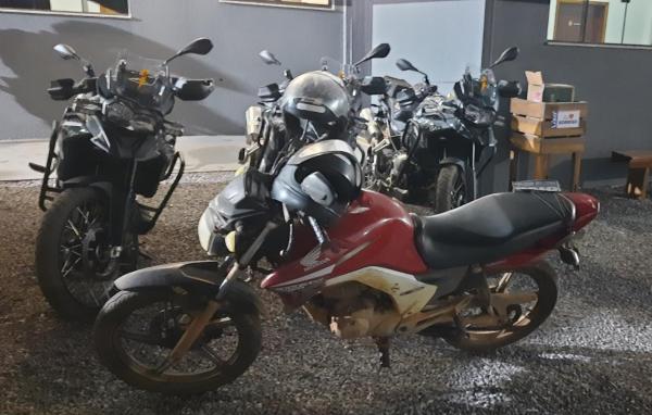 Sorriso: PM recupera moto furtada em 2017 e prende suspeito no M&aacute;rio Raiter