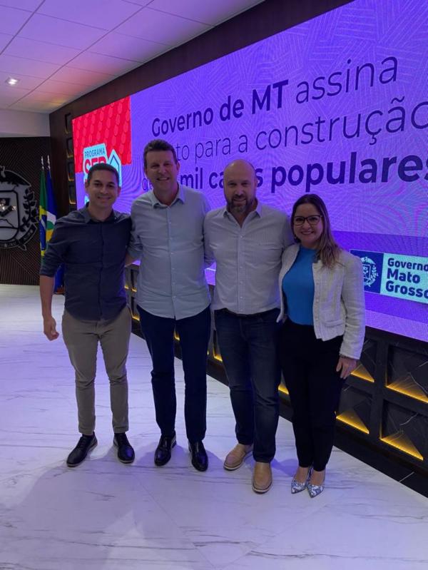 Prefeito participa de assinatura de projeto que trar&aacute; mil apartamentos e 50 casas populares para Sorriso