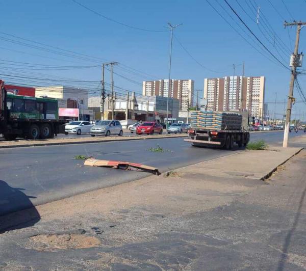 MT: Motociclista tem cabe&ccedil;a esmagada por caminh&atilde;o carregado de cimento