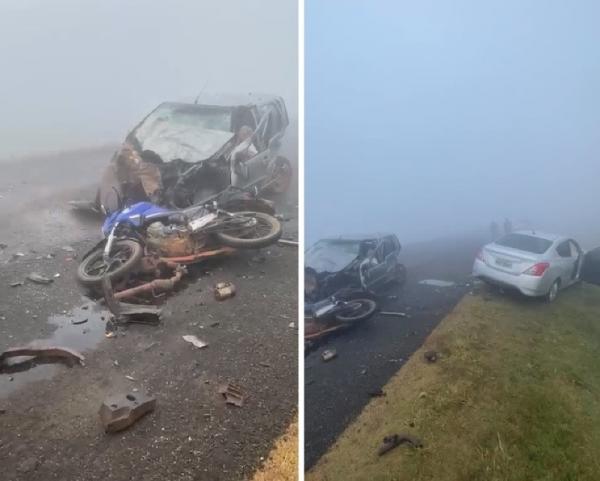 MT: Grave acidente entre duas motos e dois carros mata uma pessoa; Forte neblina pode ter sido a causa