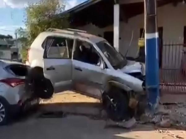 Sorriso: Carros se envolvem em grave acidente na rua Joa&ccedil;aba, no Bela Vista