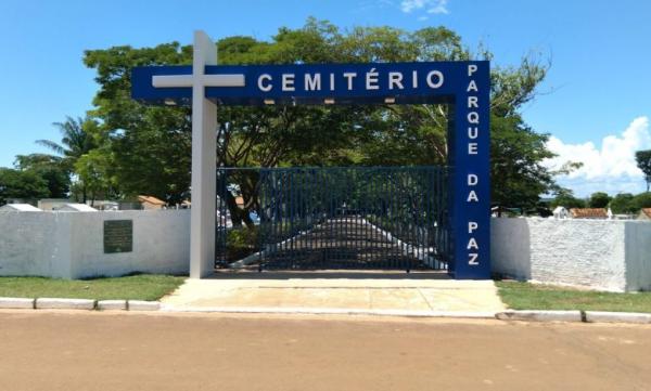 Marcel&acirc;ndia: Homem &eacute; morto a facadas pelo ex-marido da namorada em cemit&eacute;rio; A mulher tamb&eacute;m foi ferida