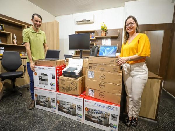 Sorriso: Prefeitura entrega R$ 60 mil em equipamentos de Inform&aacute;tica para Assist&ecirc;ncia Social