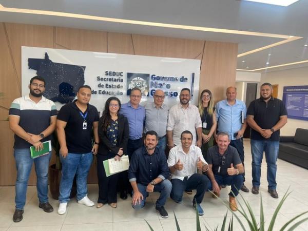 Nova Ubirat&atilde;: Neninho e Secret&aacute;rios municipais cumprem agenda em Cuiab&aacute;