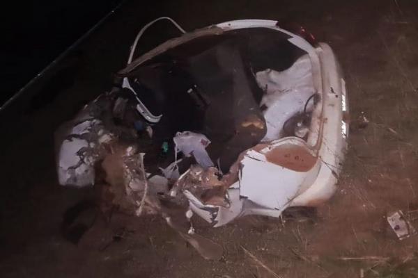 MT: Cabe&ccedil;a de motorista &eacute; arrancada  em acidente na BR; Um adolescente de 15 anos ficou em estado grave