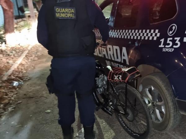 Sorriso: Em ciclomotor, homem tenta fugir da GM e tem ve&iacute;culo apreendido