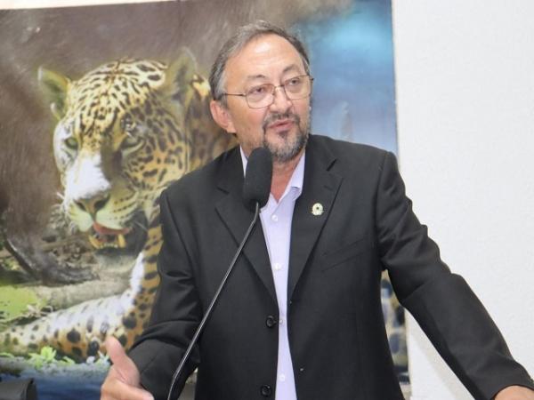 Sorriso: Chico da Zona Leste quer constru&ccedil;&atilde;o de pra&ccedil;a com playground e academia ao ar livre no Jardim Guaruj&aacute;