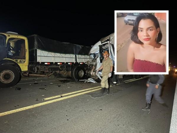 MT: Ao perceber que ia bater, mulher "joga" o filho no colo do marido e morre presa nas ferragens em acidente entre dois caminh&otilde;es; O beb&ecirc; n&atilde;o se feriu