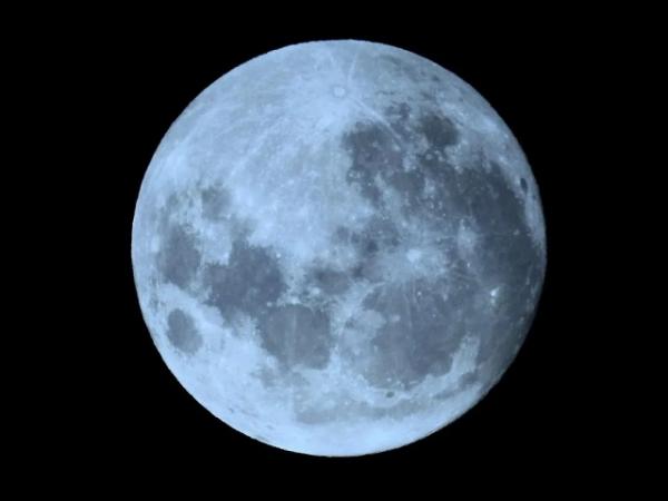 "Superlua azul" pode ser vista no c&eacute;u de Mato Grosso nesta quarta-feira (30/08); O evento raro s&oacute; voltar&aacute; acontecer em 2034