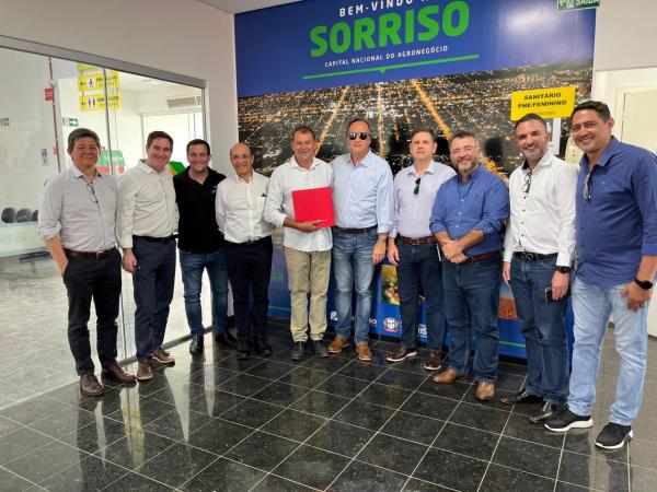 Sorriso: Gerson Bicego e Cl&aacute;udio Oliveira recebem comitiva do Grupo Bradesco