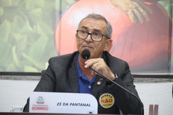 Sorriso: Z&eacute; da Pantanal quer que a Prefeitura instale carregadores de celular em unidades de Sa&uacute;de 