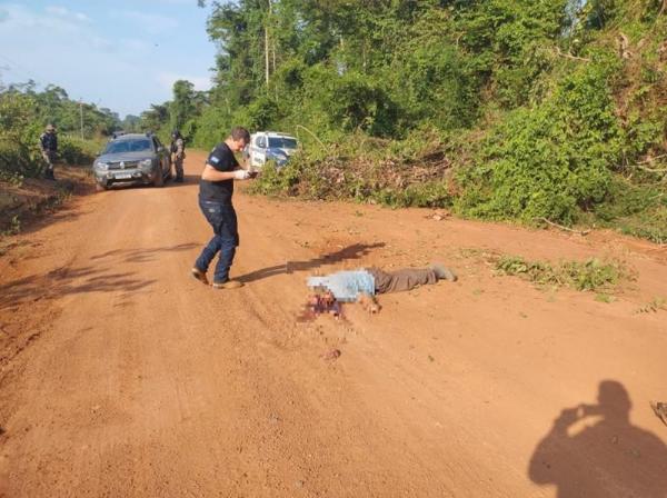 MT: Homem &eacute; encontrado morto com a cabe&ccedil;a esmagada ao lado de capacete em estrada rural