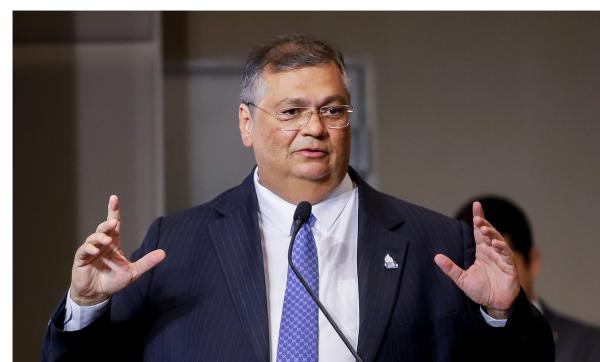 Impeachment de Fl&aacute;vio Dino &eacute; protocolado por aus&ecirc;ncia em sess&otilde;es da Comiss&atilde;o de Seguran&ccedil;a da C&acirc;mara