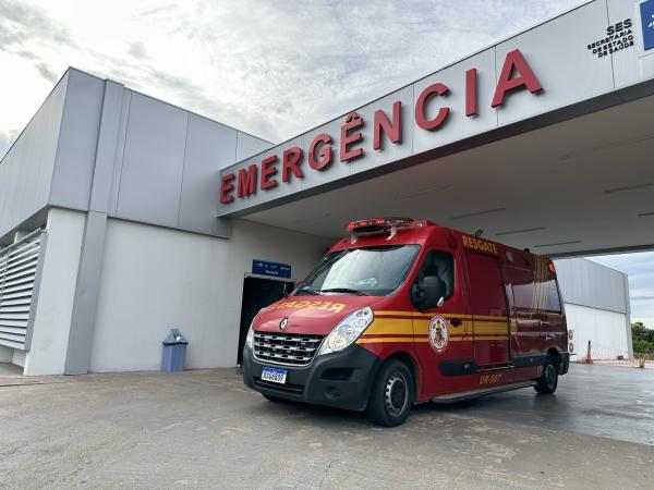 Homem morre no Regional de Sorriso ap&oacute;s levar 8 facadas do ex-namorado durante festa; Suspeito foi preso