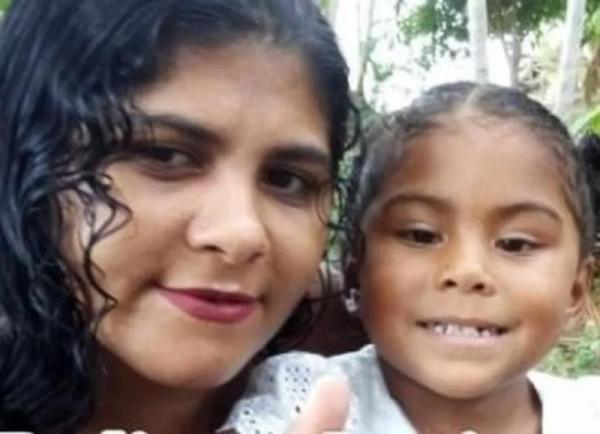 M&atilde;e gr&aacute;vida e filha de 3 anos s&atilde;o estupradas e mortas a golpes de ter&ccedil;adadas por homem que cobrava d&iacute;vida; a m&atilde;e foi esquartejada