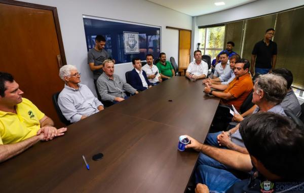 Sorriso: Prefeitura firma parcerias para asfaltar Travessa Moroc&oacute; e Linha Norte