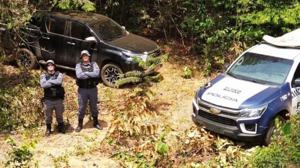 Hilux furtada em Sorriso &eacute; recuperada pela PM escondida em mata na MT-140 em Vera