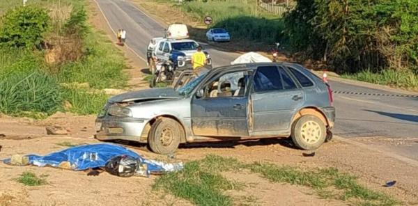 MT: Homem morre em grave acidente entre carro e moto na MT-208; Motorista tinha CNH vencida