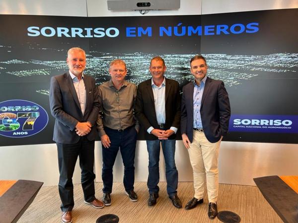 Gerson Bicego apresenta "Sorriso em N&uacute;meros" para diretores do Grupo Bradesco Seguros